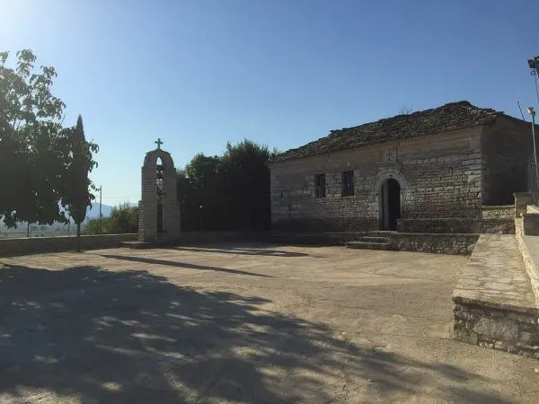Το όμορφο εξωκλήσι της Αγίας Μαρίνας Λιούγκαρης